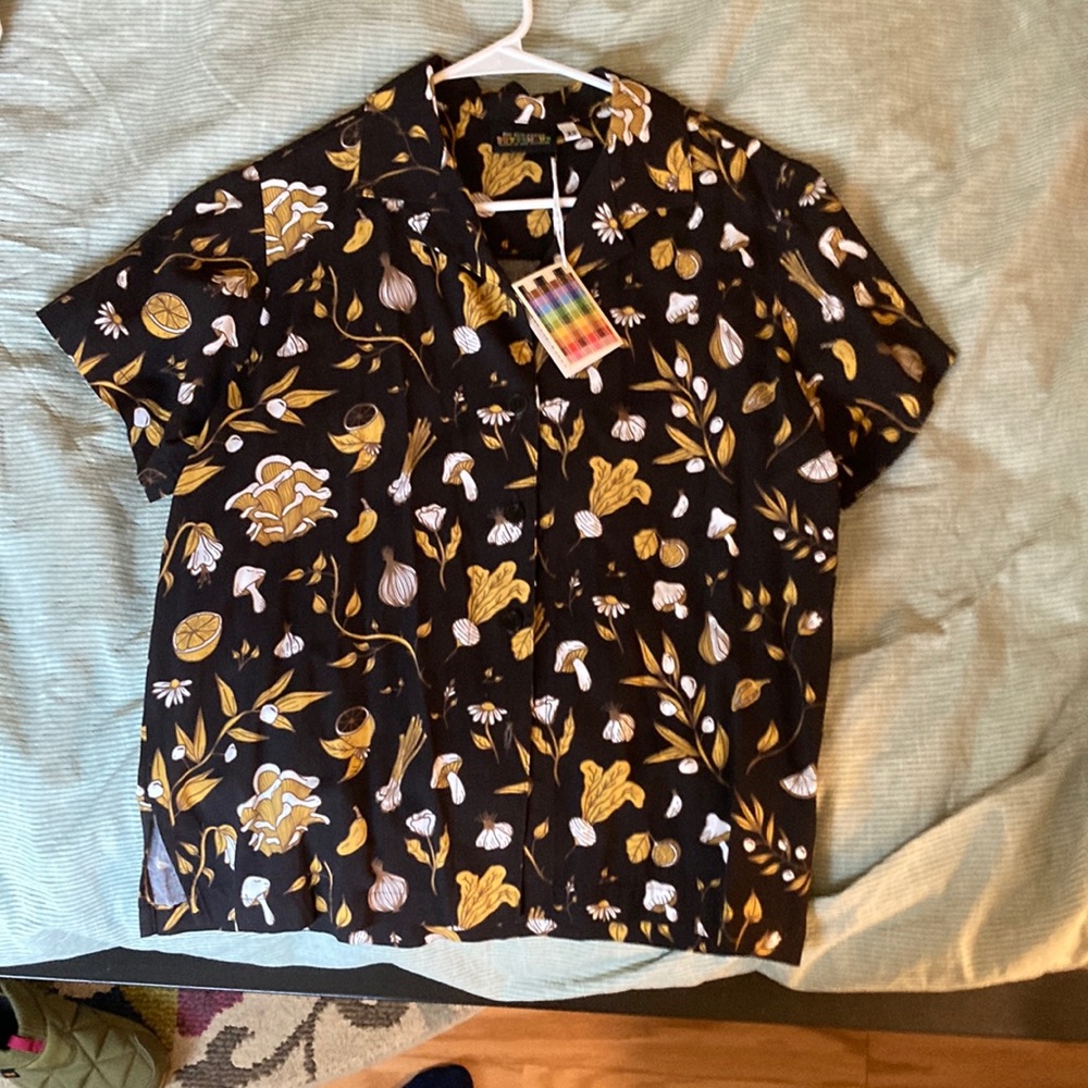 Big Bud Press Pantry Button Up